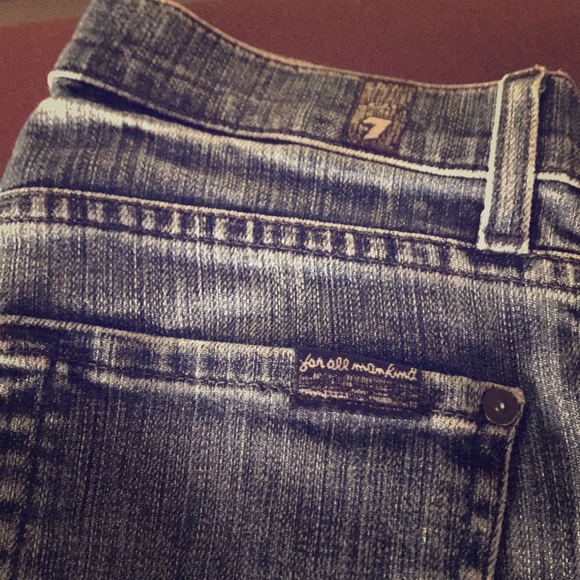 Jeans - Picture 1 of 2